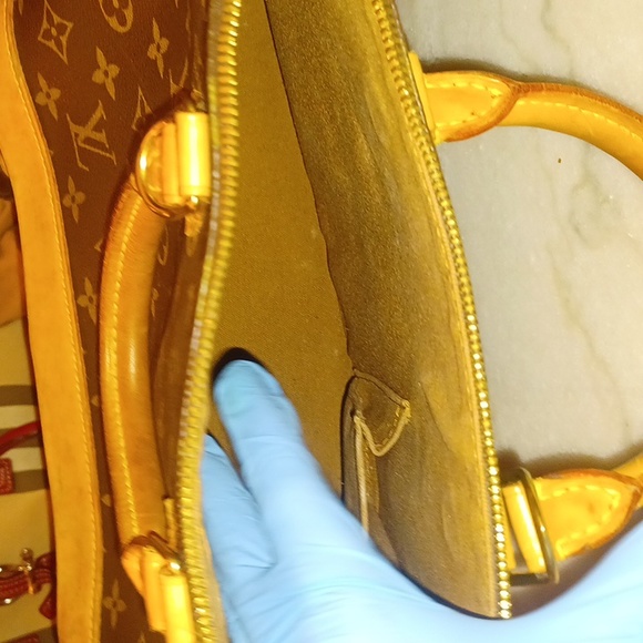 Authentic  alma louis vuttion - Picture 9 of 10